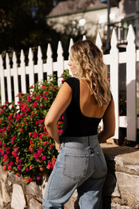 Black Seamless Backless Top