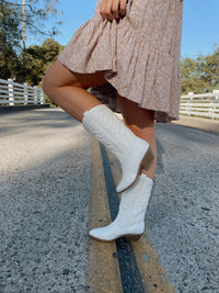 Nashville Nights White Western Boots